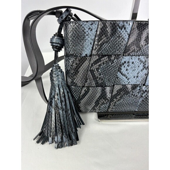 Vince Camuto Josy Woven Leather Crossbody Bag Grey Blue Multi Tassel Reptile - Picture 4 of 16